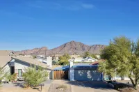 Scottsdale Oasis - Private pool & sleeps 10! Minutes to Old Town & airport!