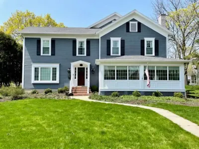 Simply Stunning Home in DT Lake Geneva W/Game room! Hotels in 