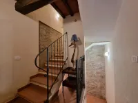 The Domo farmhouse and its ancient charm モンスンマーノ・テルメのホテル