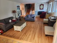 Large House in Pullman, Go Cougs!