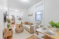 Spring 25% Discount is here, 1King bed, Near NYC Hotels in Hoboken