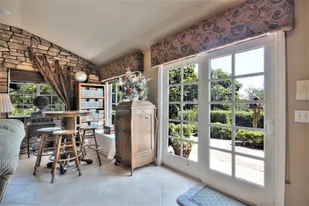 Fallbrook Tuscan villa oasis!