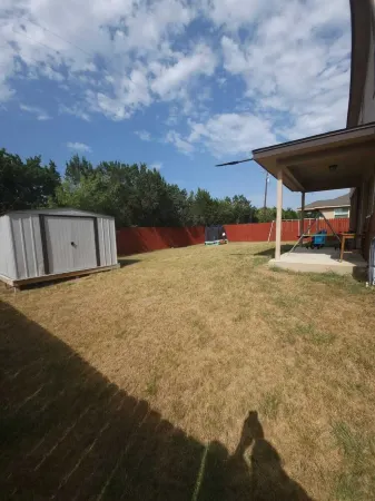 Beautiful 3 BR/ 2.5 BA with no backyard neighbors