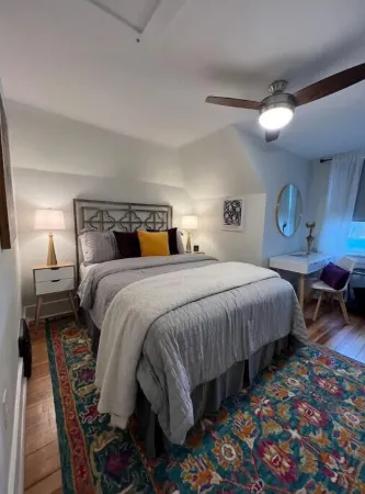 Historic Downtown 1910 Brick 2-Story Home. Dog Friendly. Walk to Everything Отели в г. Franklin County