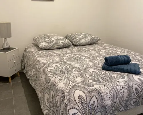 Superbe Appartement Centre Ville Avec vue sur la Mer. Lit et Chaise Haute Bébé فنادق في سيت
