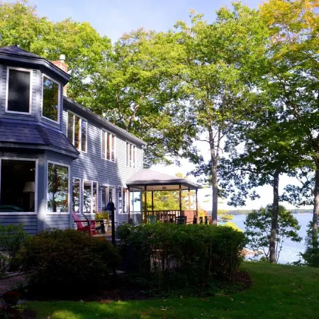 Stunning Views from Spacious Oceanfront Home on Freeport's Wolfe's Neck