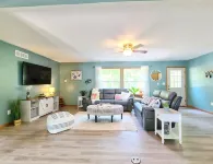 Beautiful and relaxing house on Long Lake