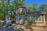 Hilltop Cove- Charming 2 bed/2 bath in Beachwalk Resort with Golf Cart!