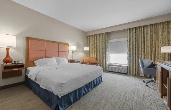 拉杜角I-55東，MO歡朋酒店