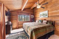 Cozy Copper Cabin in the City - the whole place is yours!
