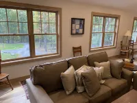 Newly Built 1200sq ft Guest House 4min to Ski & Hiking