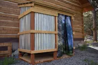 Yurt Next to Clarks Fork of the Yellowstone River, 30 Minutes from Yellowstone