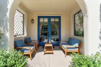 Modern King 2Br/2BA Legacy Villa Near Main Pool