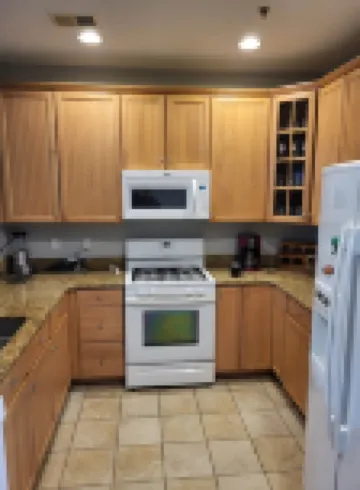 2 BR Condo with pool, Tennis,  Basketball courts, gym, & close to Rehoboth Beach