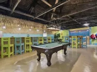 Lakefront Access with Tiki Bar, Hot Tub, Kayaks, and Stand Up Paddleboards Hotel a Ruth A Township