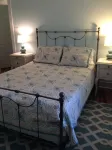 Fall Special Rates for Downtown Beach Cottage in Ocean Springs!