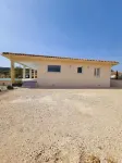 Goudargues Villa Hestia, villa with swimming pool 300m from the center, private parking.