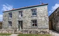 Carole's Cottage - Private Parking, Sea Views, Garden & Close To Harbour & Beach Hotels in der Nähe von Historic Port of Charlestown