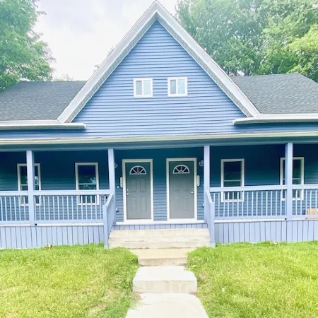 3 Bed / 1.5 Bath Townhome