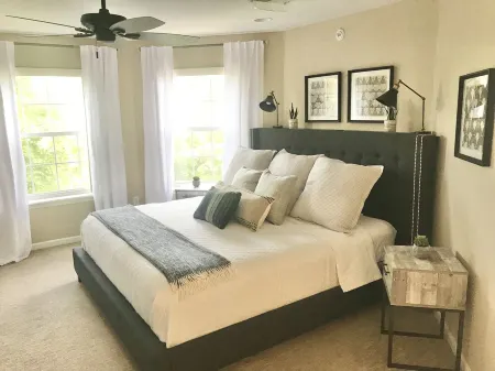 Newly Furnished Lakefront Condo in Kimberling City