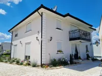 1 Bedroom Apartment in Cleebronn Hotels in Cleebronn