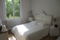 Gîte des trois Lacs - Hérisson waterfall - Lake Chalain - Jura Hotels in Doucier