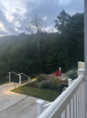 Cozy Waterfront Condo in a Quiet Cove.   Private Boat Launch