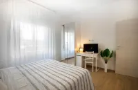 A 19 Min walk from the Milan Rho fairgrounds! Carducci Apartment