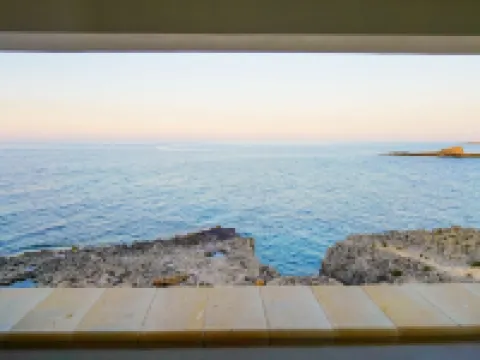 The Tri Scogghi アウグスタのホテル