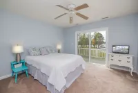 LAKE FRONT WITH GORGEOUS VIEWS & SPACIOUS BACKYARD + LOTS OF AMENITIES