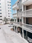 Captain's Corner - 30 seconds to the Beach!