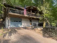 Lake View, Covered Porch, Pet Friendly with Fee & Golf Cart