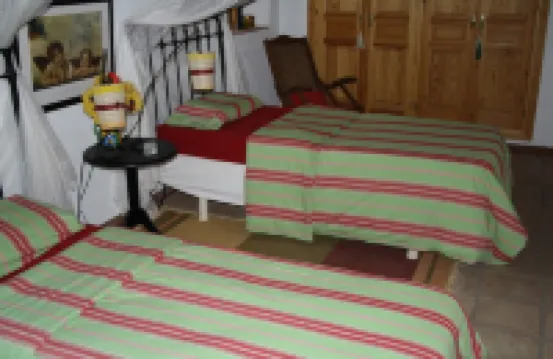 Unique authentic finca with pool and wide views of the sea and mountains Hotels in Sayalonga