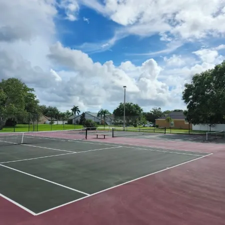 Enjoy Coastal Townhome w/ sunset views! Near The Gulf’s most popular beaches!