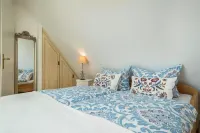 Romantische Dachgeschosswohnung mit Blick auf See und Säntis