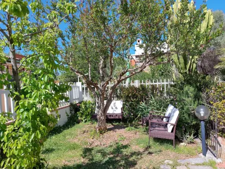 Sa Domu De Sa Murta 1B: 200 mtr to Baia Marina!!! Free Bikes & Kayaks. IUN P2964