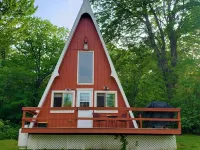 The Gnome Home Cottage located near white mountain NH Hotels in Campton