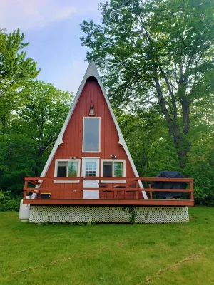 The Gnome Home Cottage located near white mountain NH - 3-Star