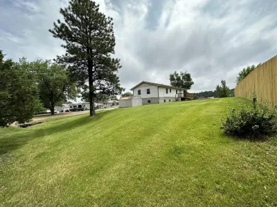 Listing title: Pine Haven, WY home viewing Keyhole Reservoir