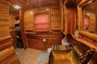 Cabin in the heart of the Ozark National Scenic Riverway!