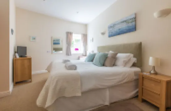 Beautiful  Cottage in a Peaceful, Rural Setting with Country Club Membership.