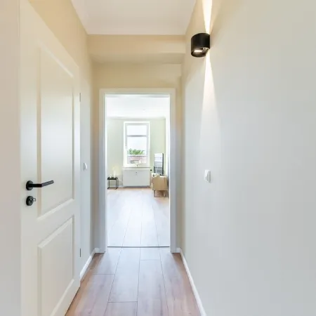 Stylish old building apartment with 2 bedrooms - 200m to the Elbe - close to the center