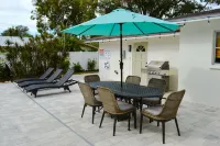 Modern Organic King Beds Salt POOL/SPA Dwtn Sarasota Retreat near Siesta Beach - مسبح خاص