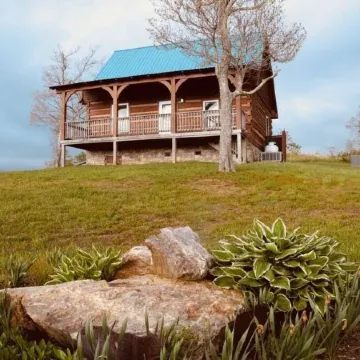 Blue Willow Cabin, high up on the hill with180 degree views.