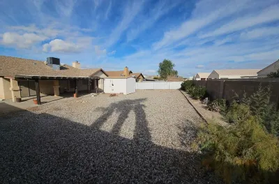 Cozy Getaway home in Bullhead City. 15-20 minutes to Laughlin casinos.