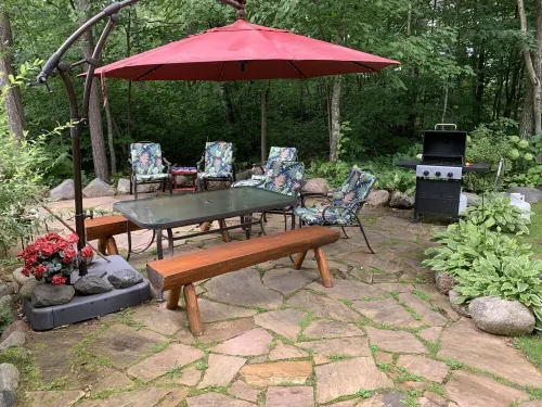 Cozy cabin gas fire place  heated floors perfect for snowmobiling  on trail 51