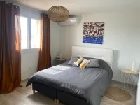 House 130 metres from the sea フロンティニャンのホテル
