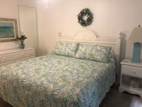 Ocean View, King Bed, Sleeps 5 - 2-Star