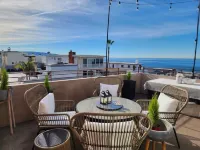 NEW in Manhattan Beach with an ocean view