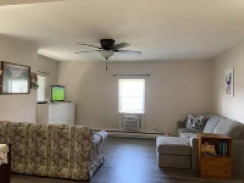 The Iowa Auntie’s 👩🏼‍🌾Quirky Little Shanty.  Better than staying with family! 😉